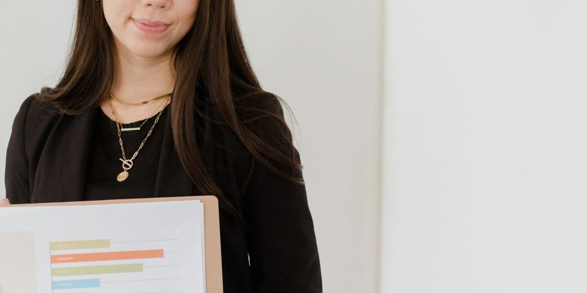 Delivering a compelling pitch is crucial to secure private investment for an AI startup.