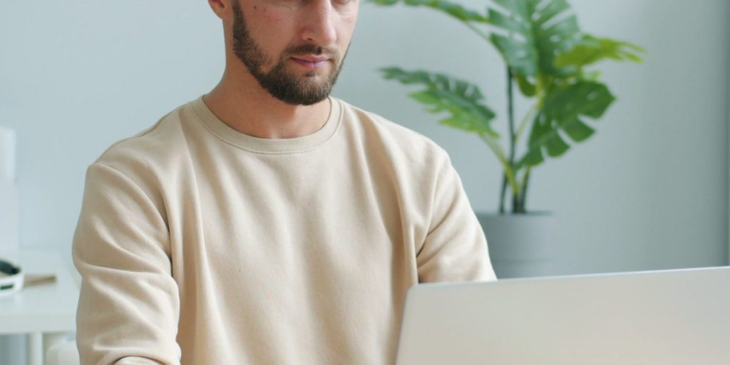 This guide helps AI professionals find truly flexible remote jobs in the crowded 2026 market by combining data, practical checks, and platform recommendations....